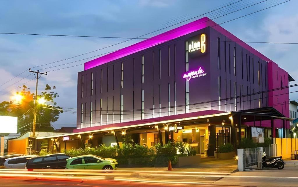 Plan B Hotel Padang  Buitenkant foto