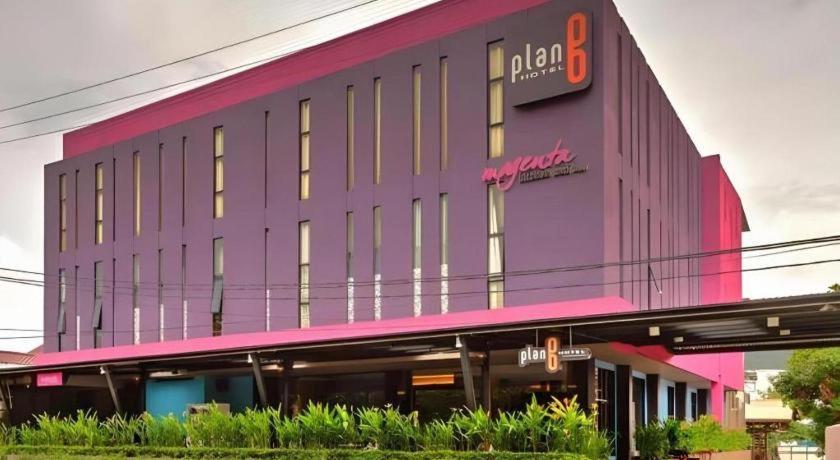 Plan B Hotel Padang  Buitenkant foto